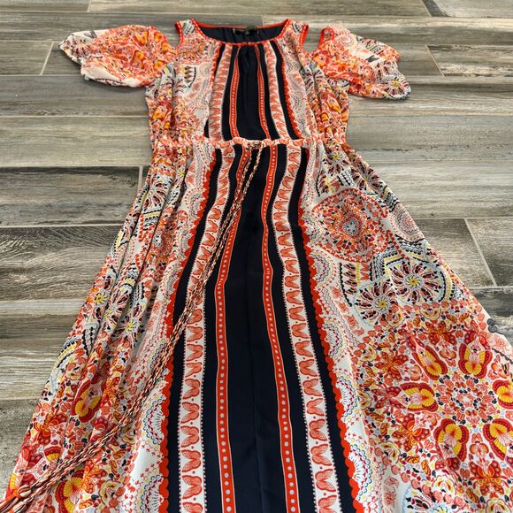 Max Studio Vibrant Red and White Maxi Dress - Picture 5 of 8